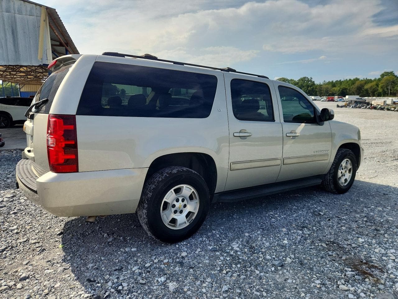 2014 Chevrolet Suburban C1500 Lt - foto 3