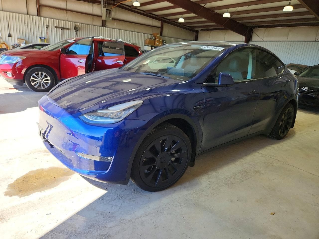 Tesla Model Y 2021 z USA