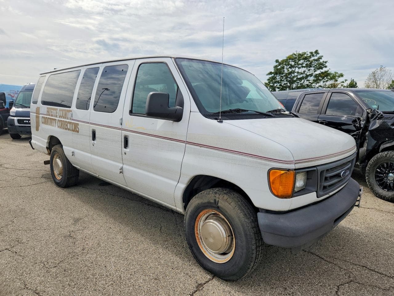 2003 Ford Econoline E350 Super Duty Wagon - foto 4