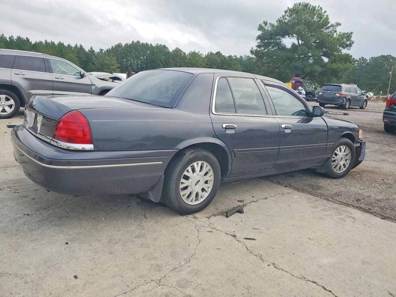 2004 Ford Crown Victoria Lx - foto 3