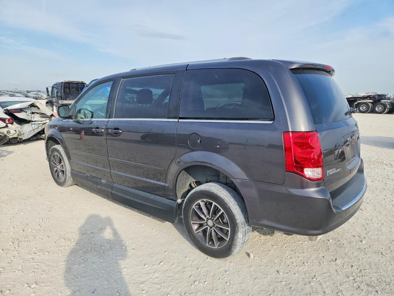 2017 Dodge Grand Caravan Sxt - foto 2