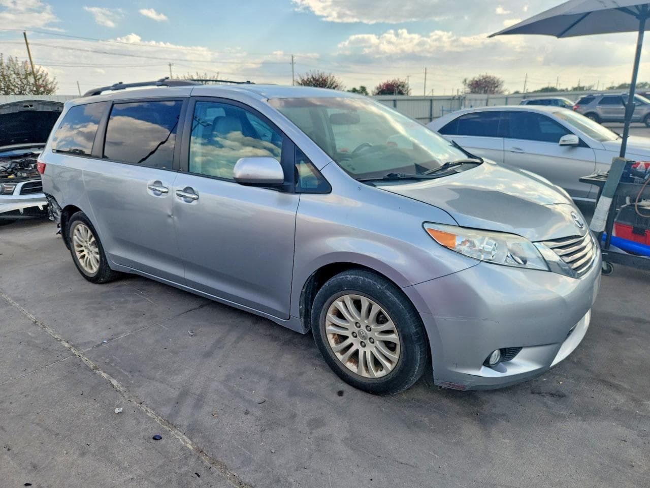 2015 Toyota Sienna Xle Premium 8-Passenger - foto 4