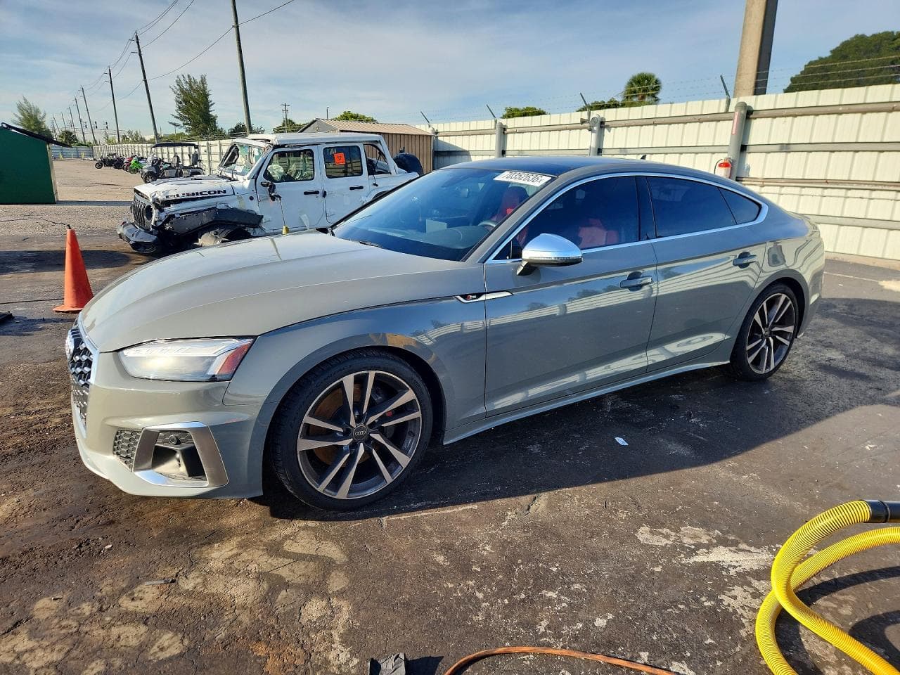 Audi S5 2022 z USA
