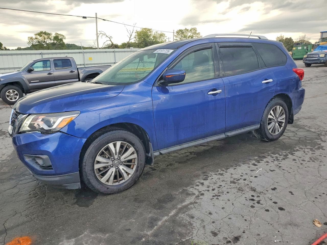 2017 Nissan Pathfinder S
