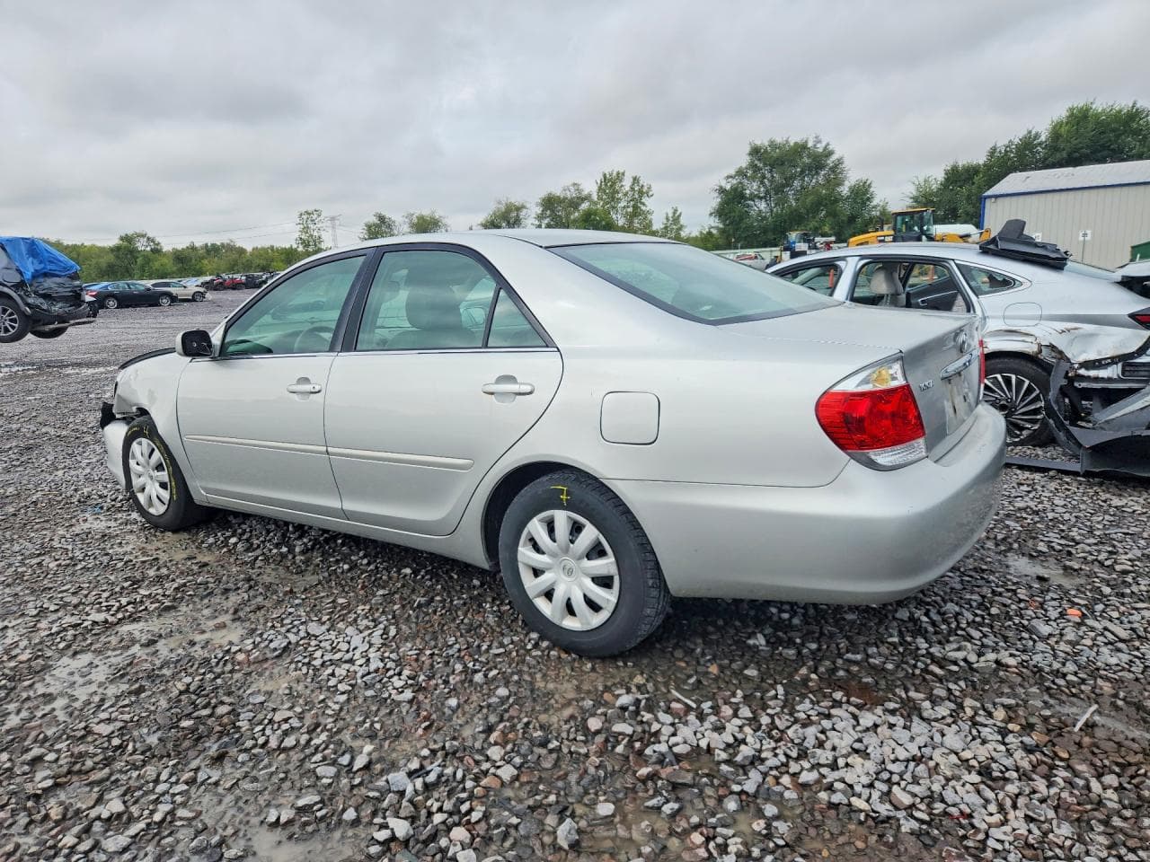 2005 Toyota Camry Le - foto 2