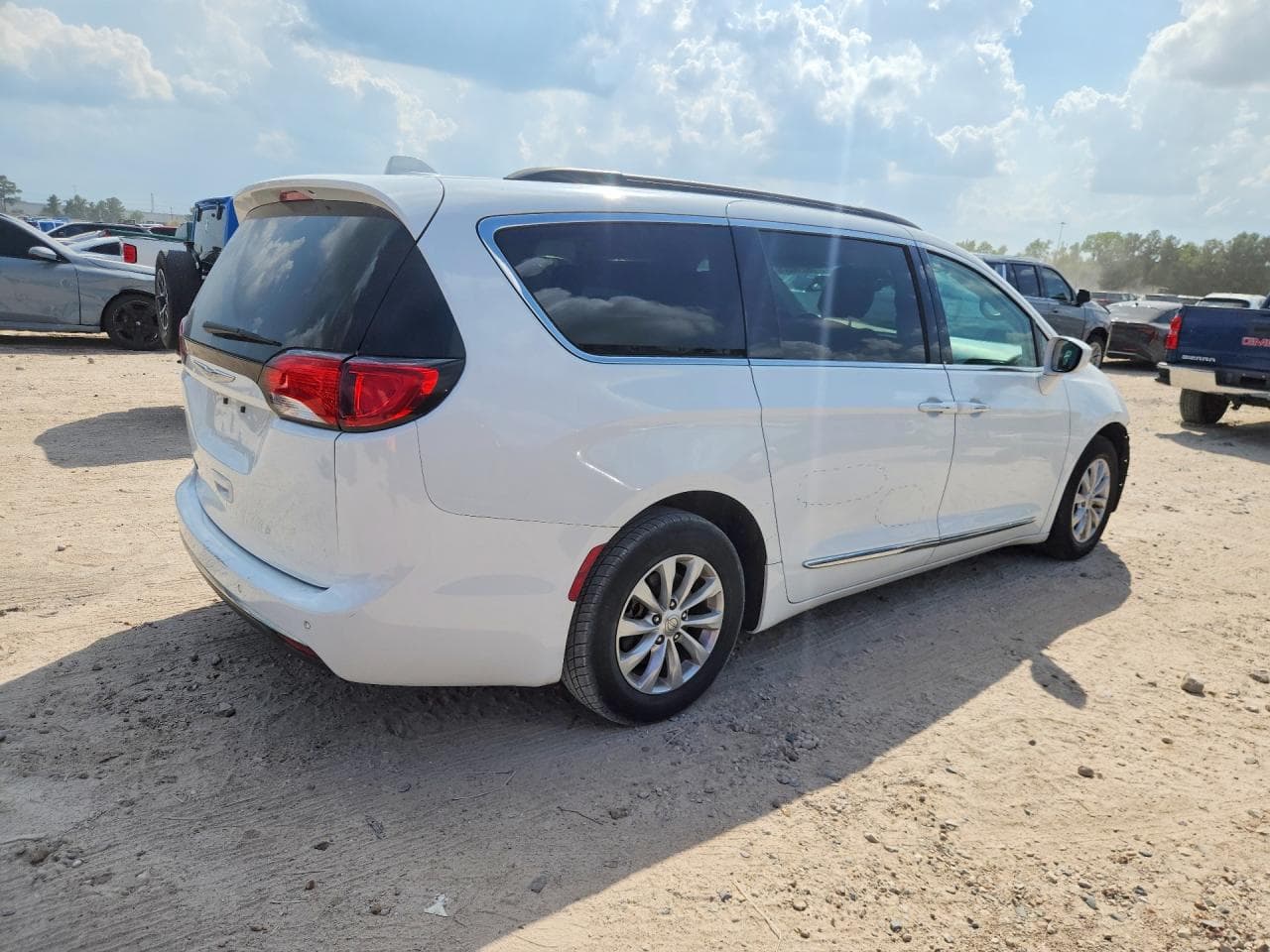 2017 Chrysler Pacifica Touring L - foto 3