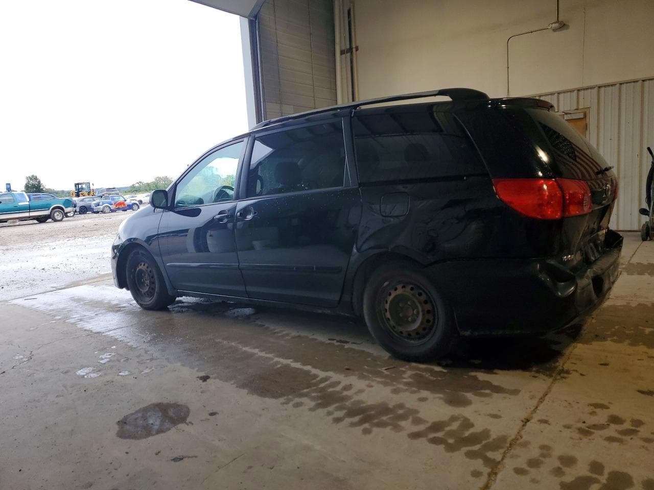 2008 Toyota Sienna Le 7-Passenger - foto 2