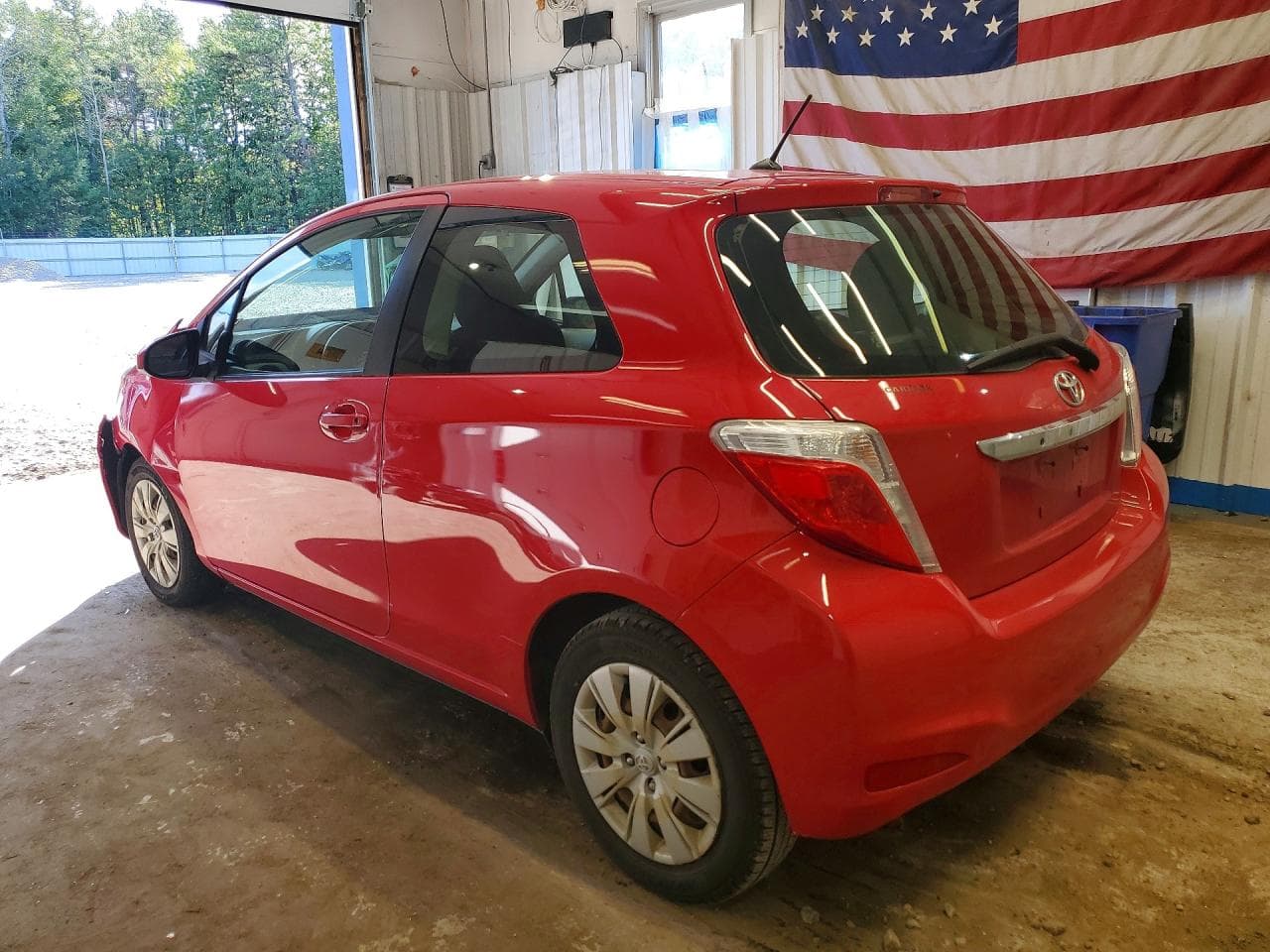2012 Toyota Yaris 3-Door L - foto 2