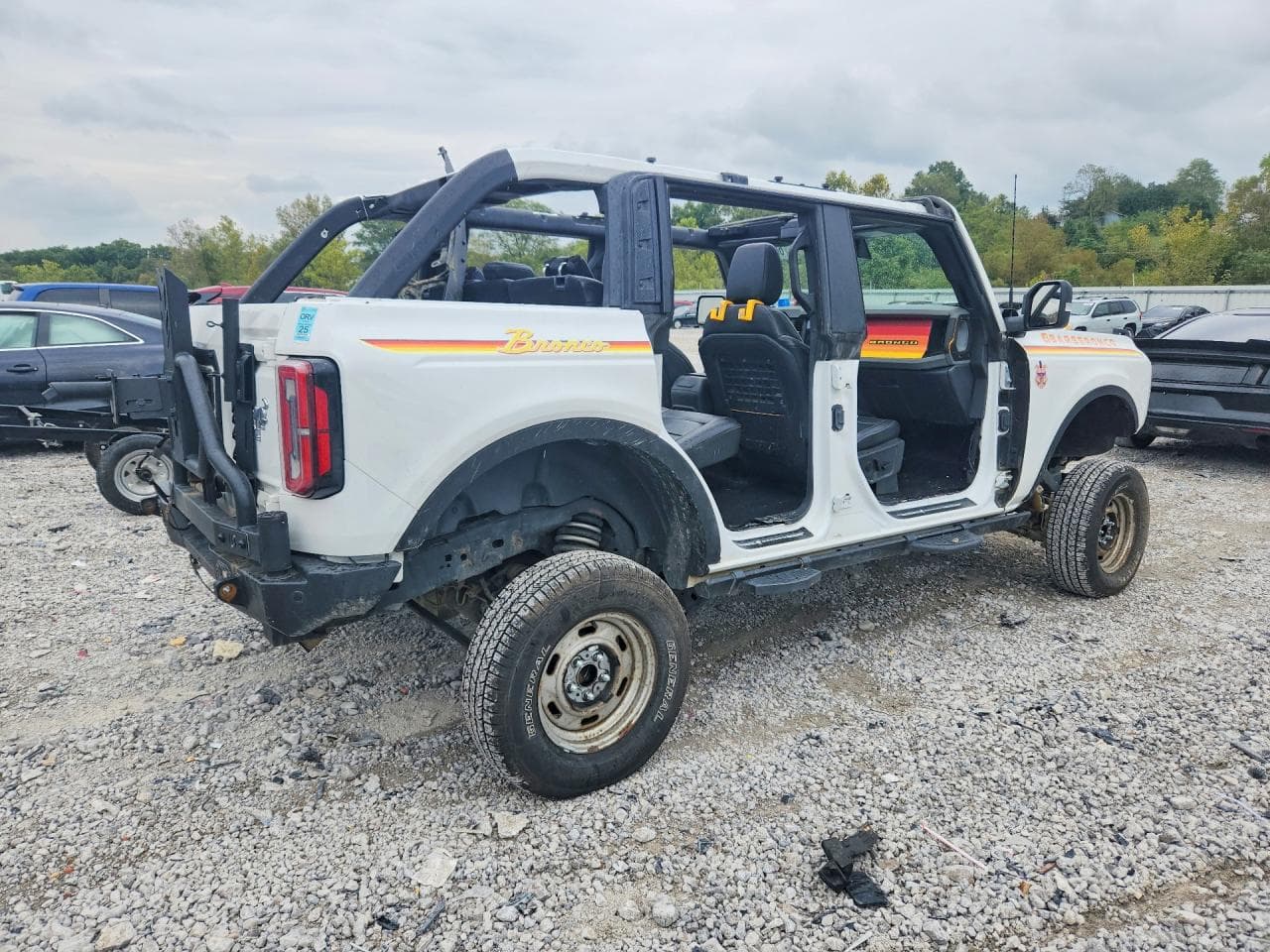2021 Ford Bronco Base - foto 3