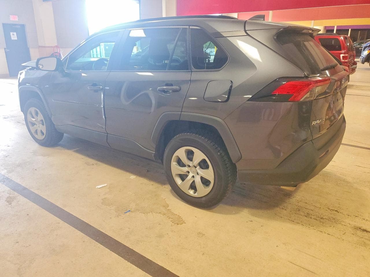2020 Toyota Rav4 Le - foto 2