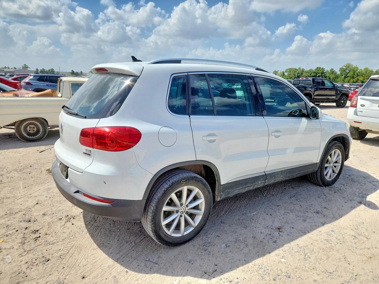2017 Volkswagen Tiguan Wolfsburg - foto 3