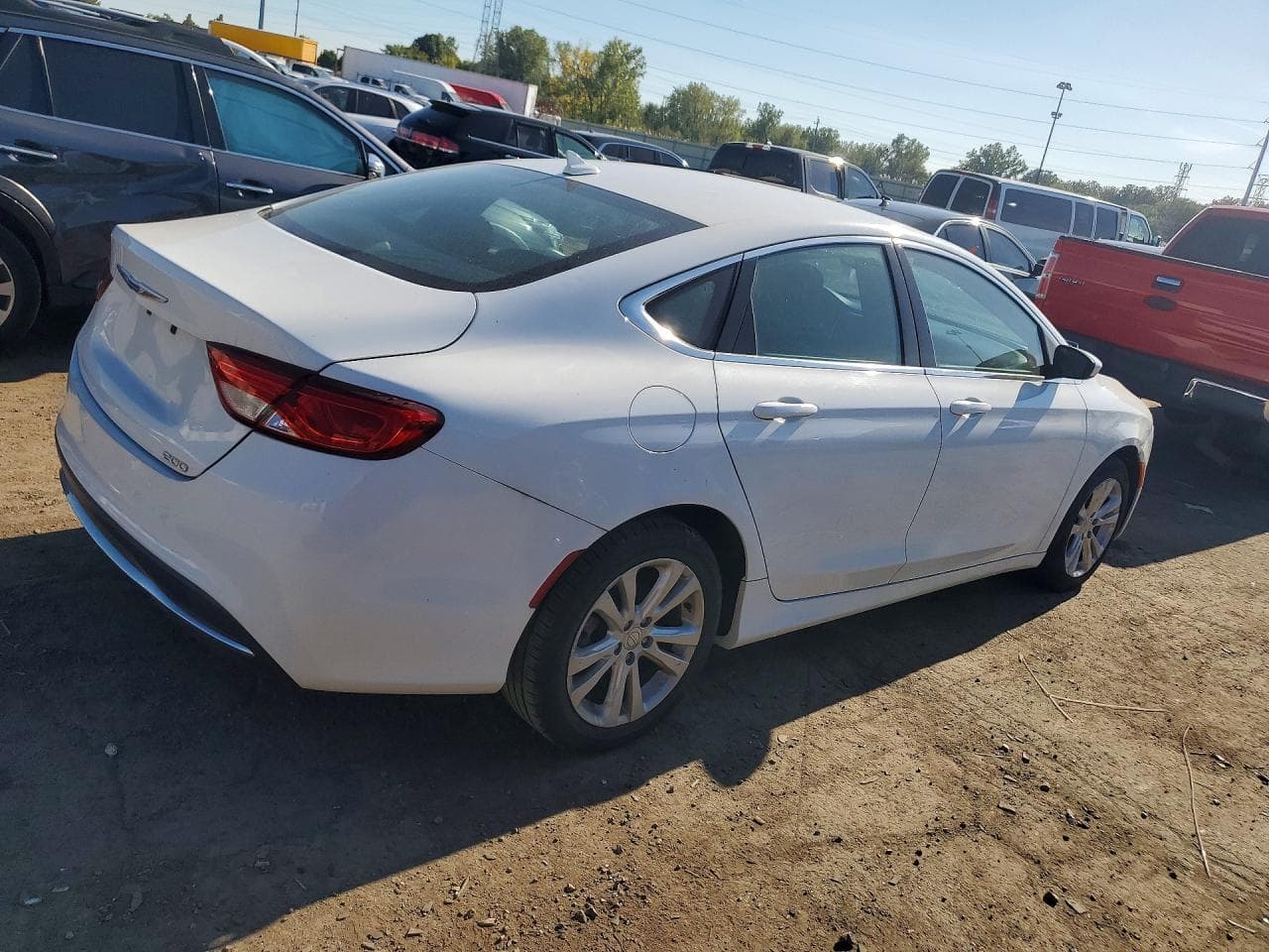 2015 Chrysler 200 Limited - foto 3