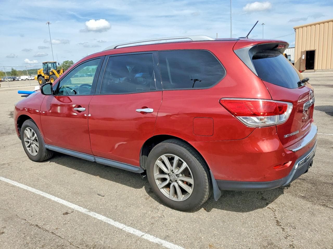 2014 Nissan Pathfinder Sv - foto 2