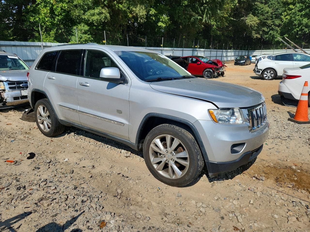 2011 Jeep Grand Cherokee Laredo - foto 4
