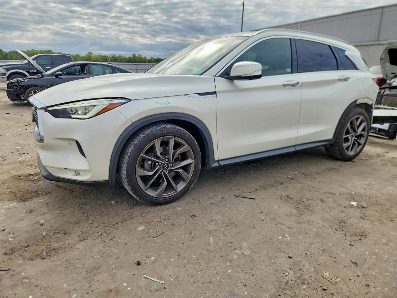 Infiniti QX50 2021 z USA
