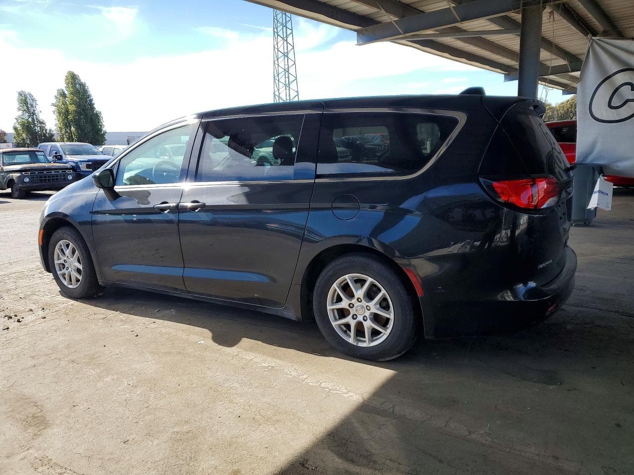 2018 Chrysler Pacifica Touring - foto 2