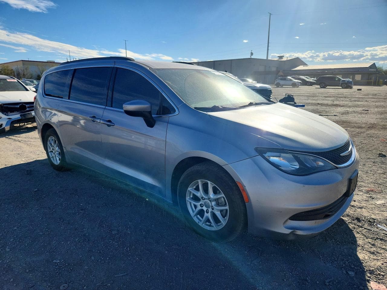 2020 Chrysler Voyager Lxi - foto 4