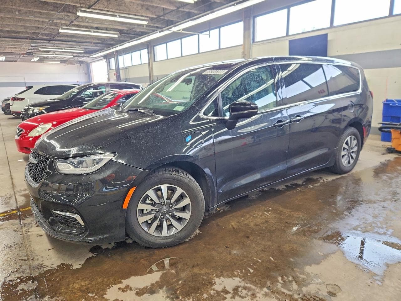 2023 Chrysler Pacifica Hybrid Touring L
