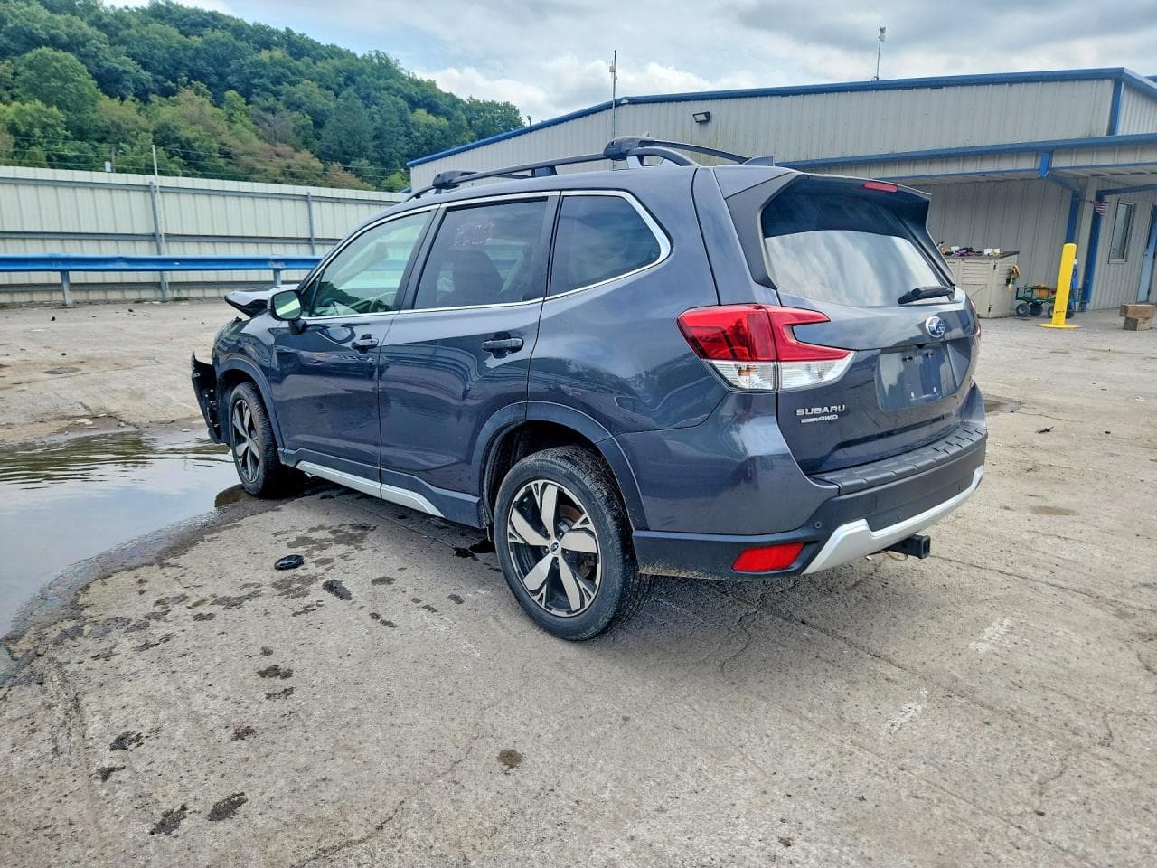 2020 Subaru Forester Touring - foto 2