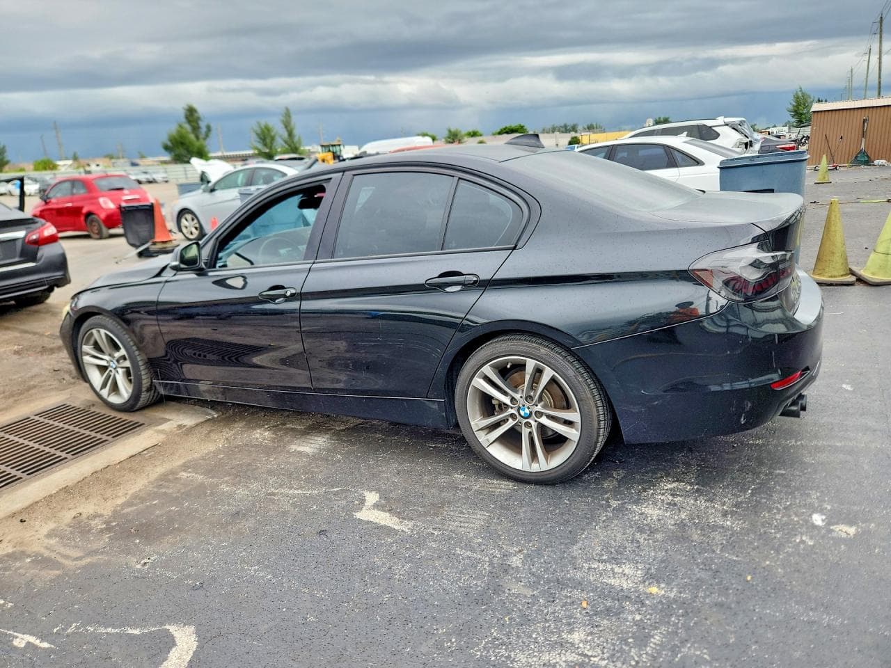 2013 BMW 328 I - foto 2