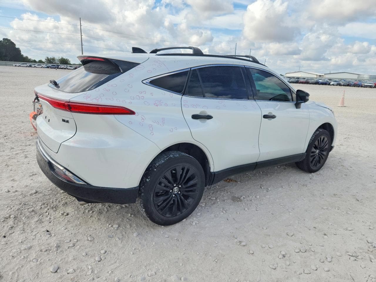 2023 Toyota Venza Nightshade Edition - foto 3