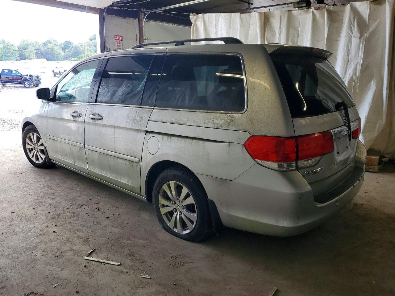 2010 Honda Odyssey Touring - foto 2