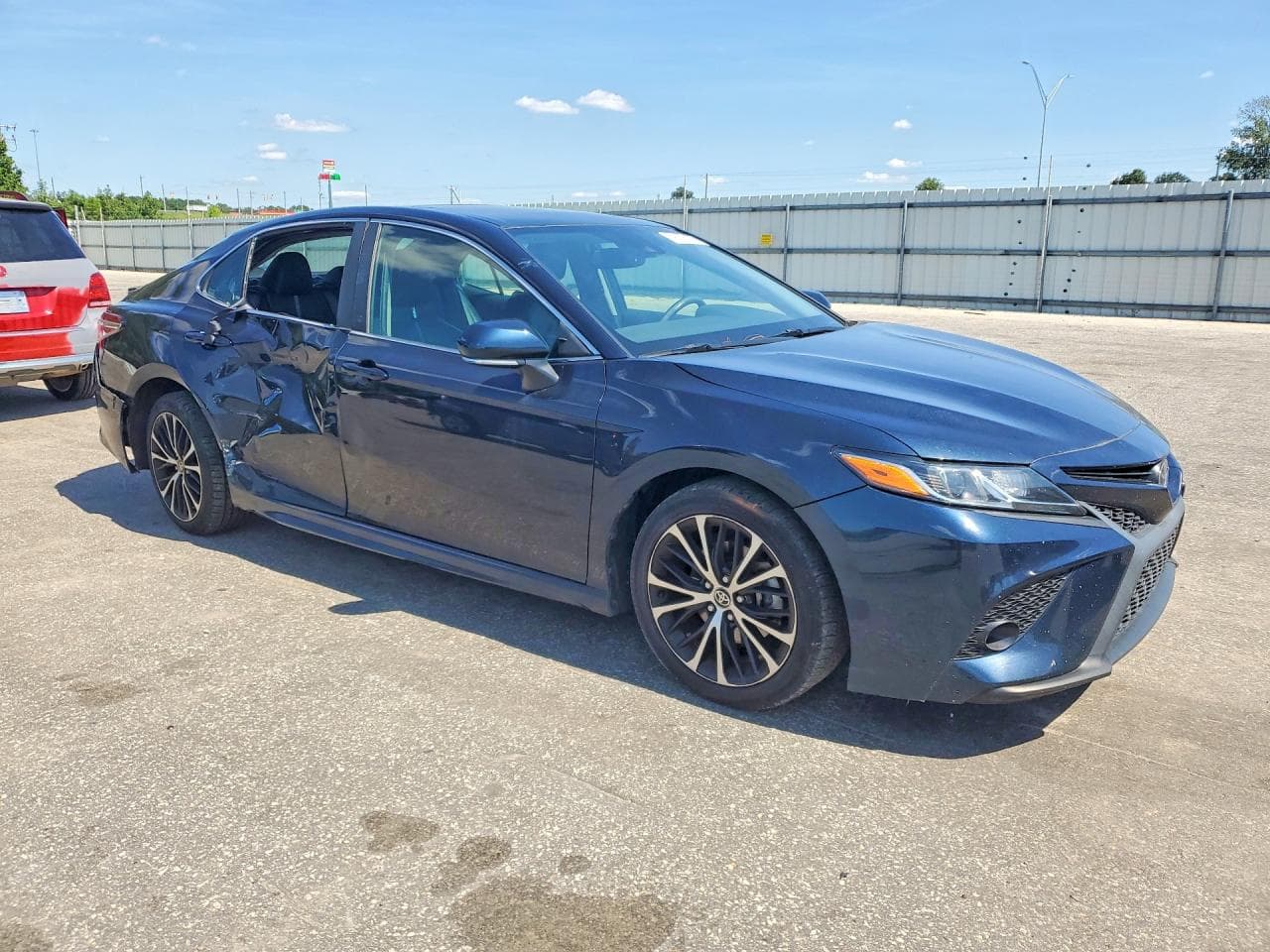 2020 Toyota Camry Se - foto 4