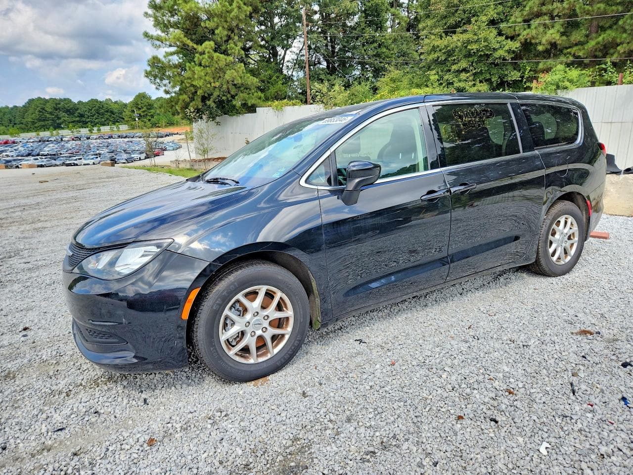 Chrysler Voyager 2022 z USA