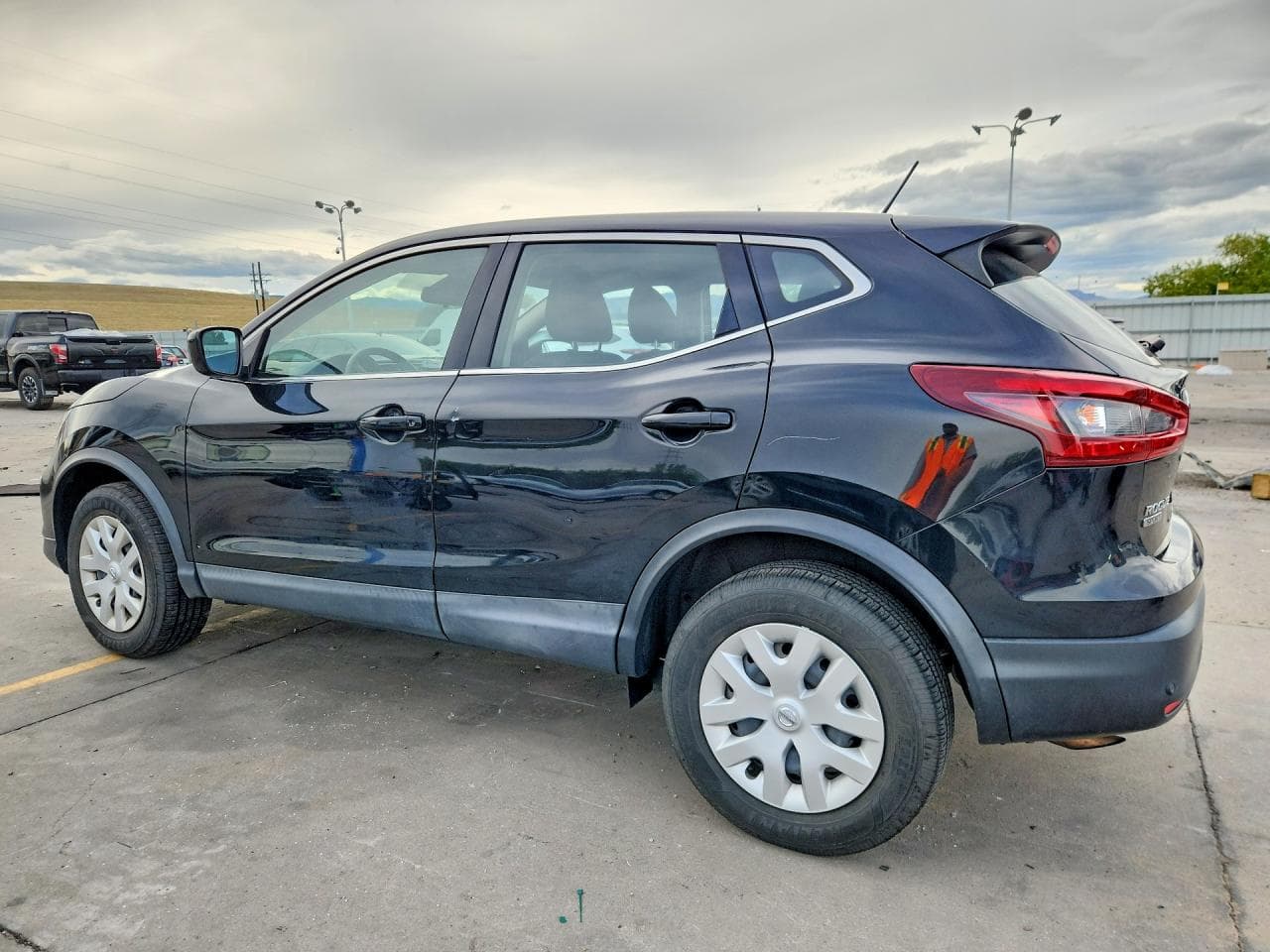 2020 Nissan Rogue Sport S - foto 2