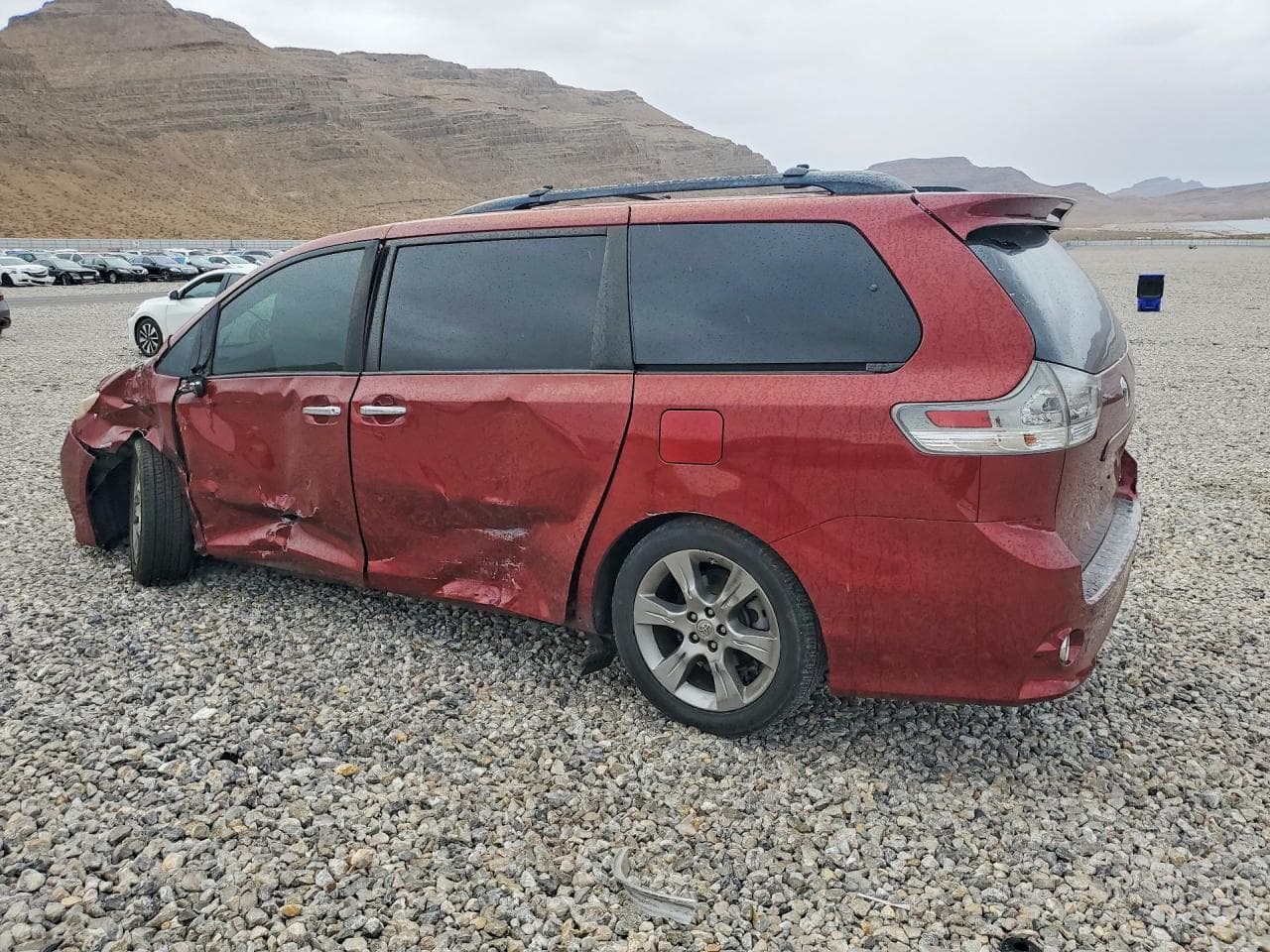 2014 Toyota Sienna Sport - foto 2