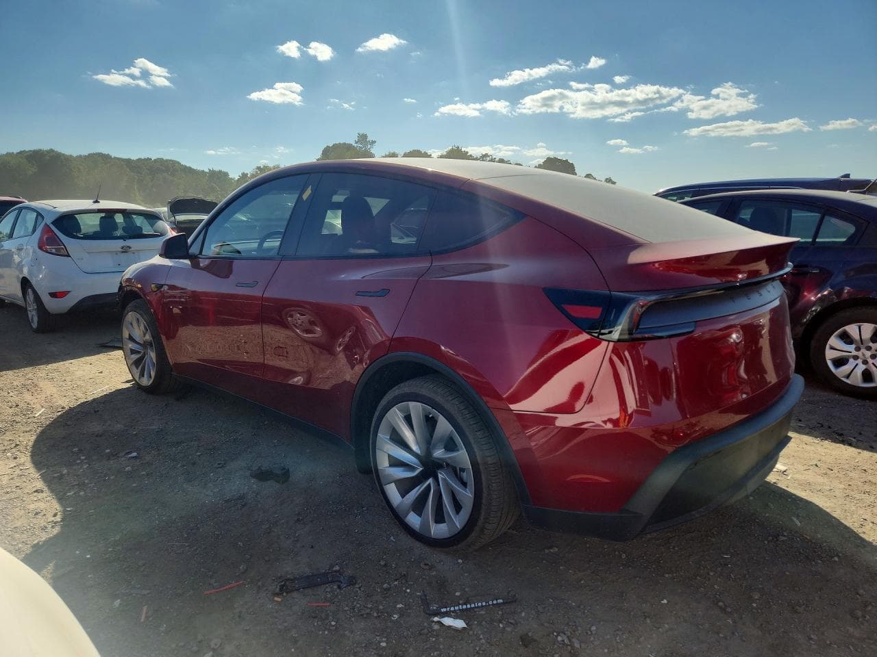2026 Tesla Model Y - foto 2