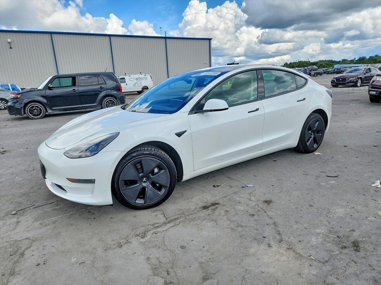 Tesla Model 3 2021 z USA