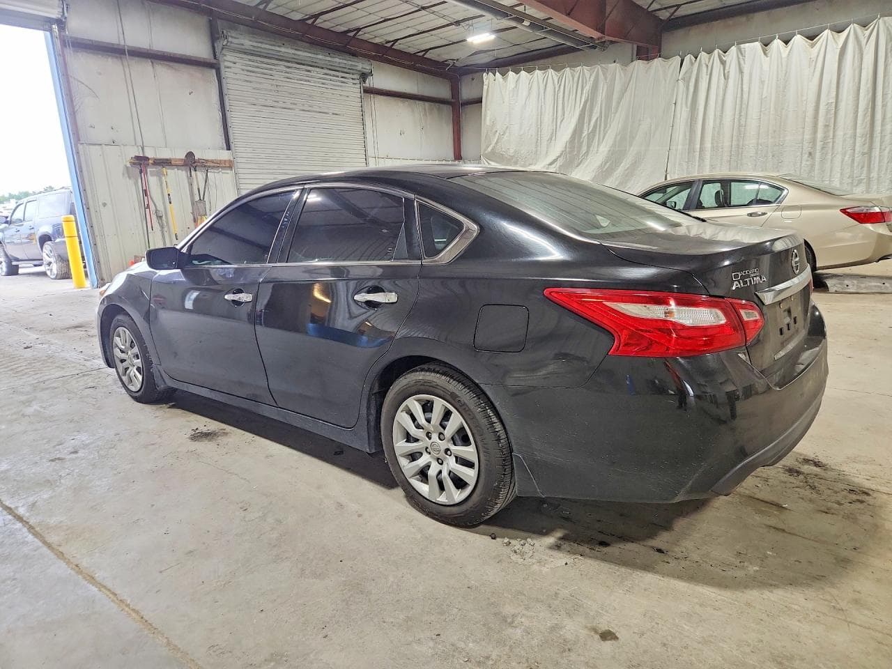 2016 Nissan Altima 2.5 S - foto 2