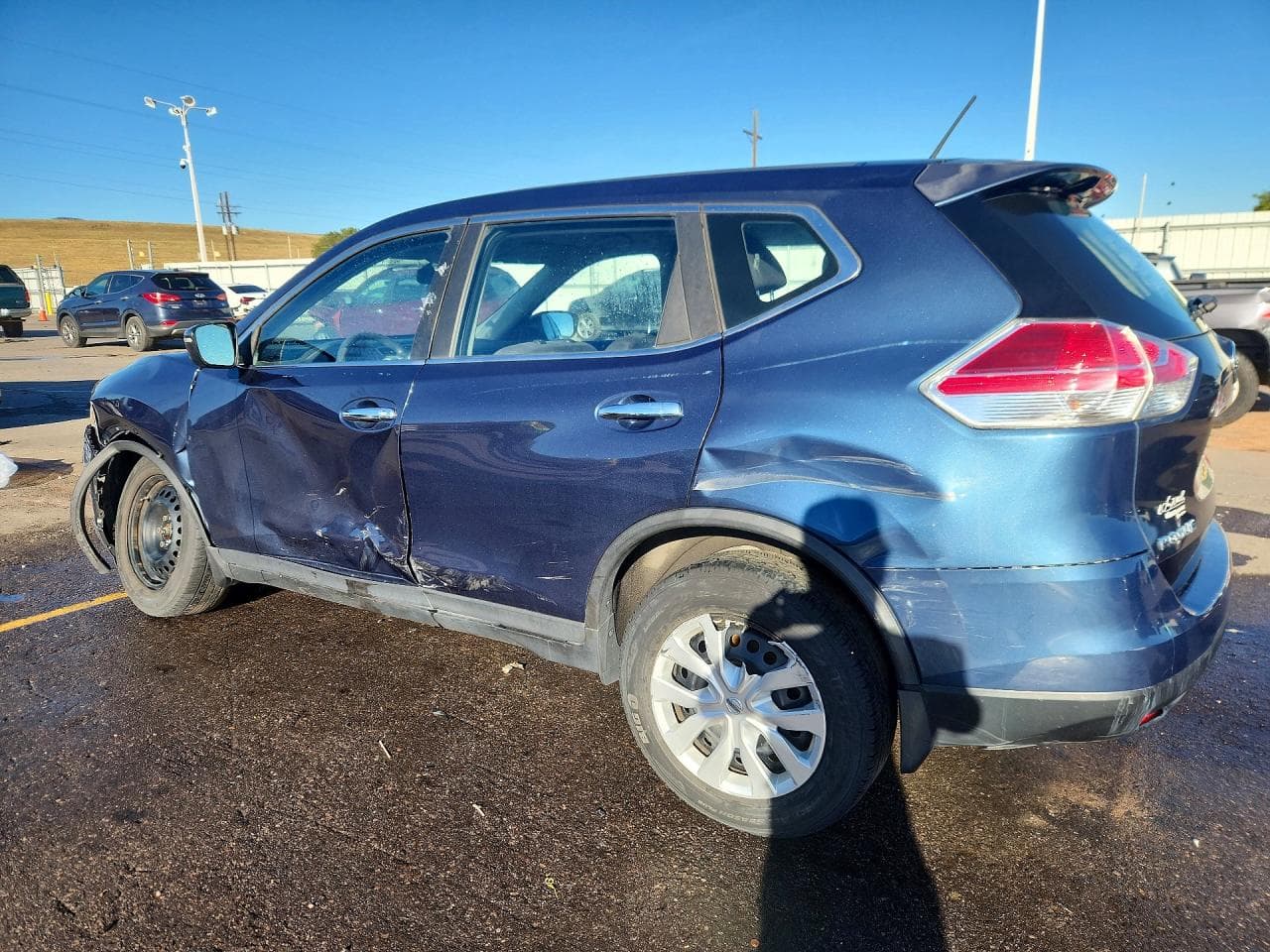 2015 Nissan Rogue S - foto 2