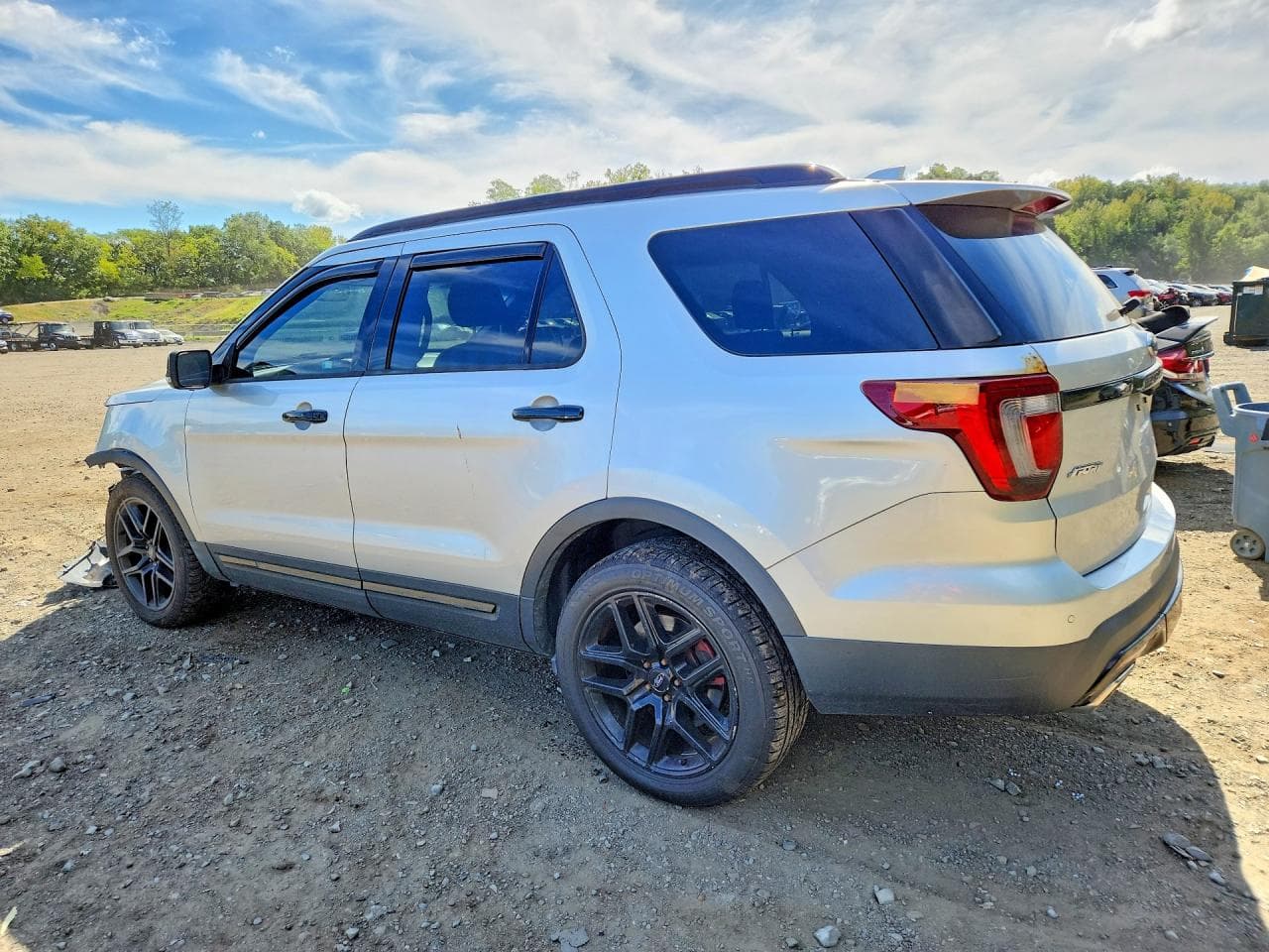 2016 Ford Explorer Sport - foto 2