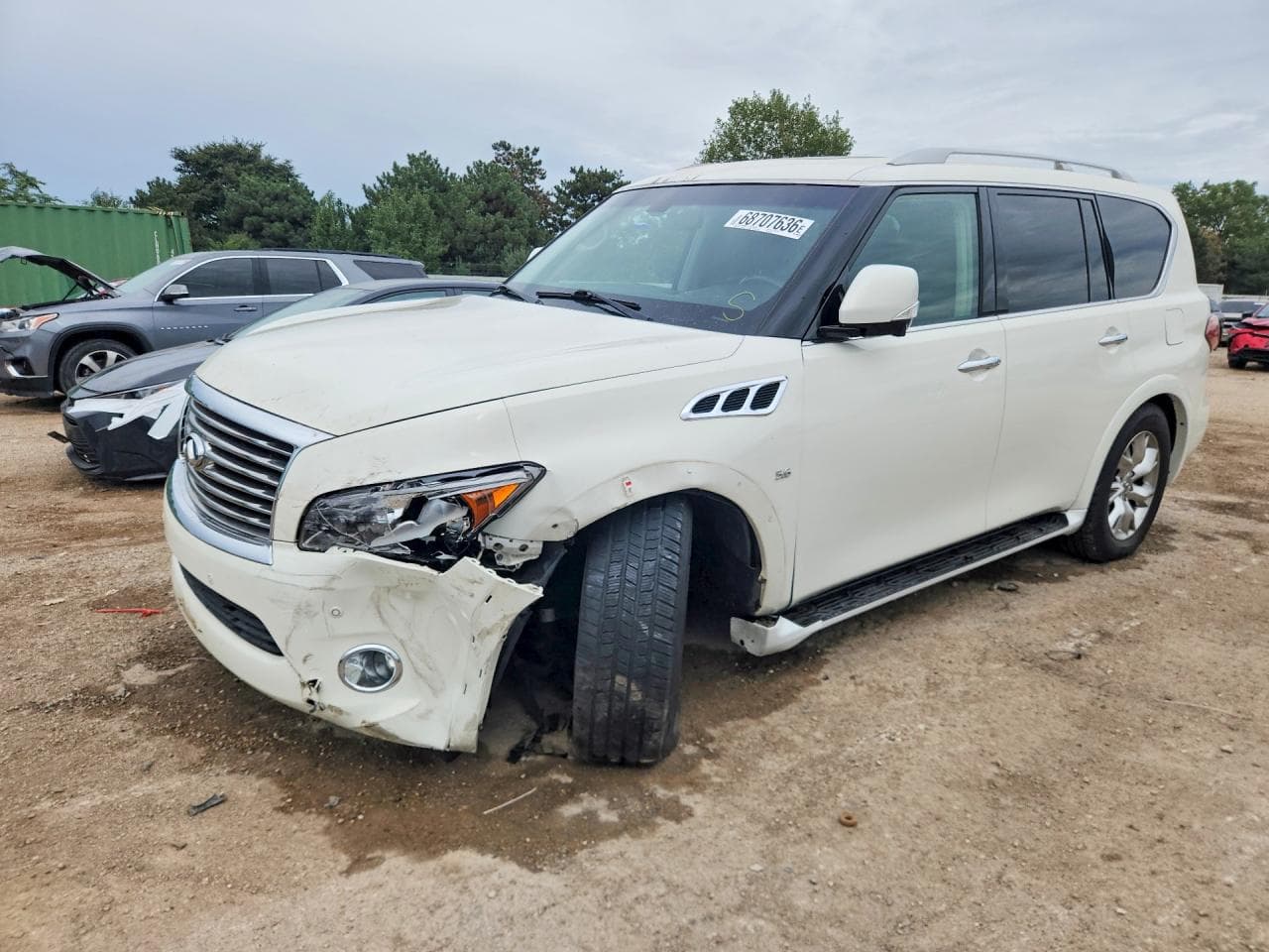 Infiniti QX80 2014 z USA