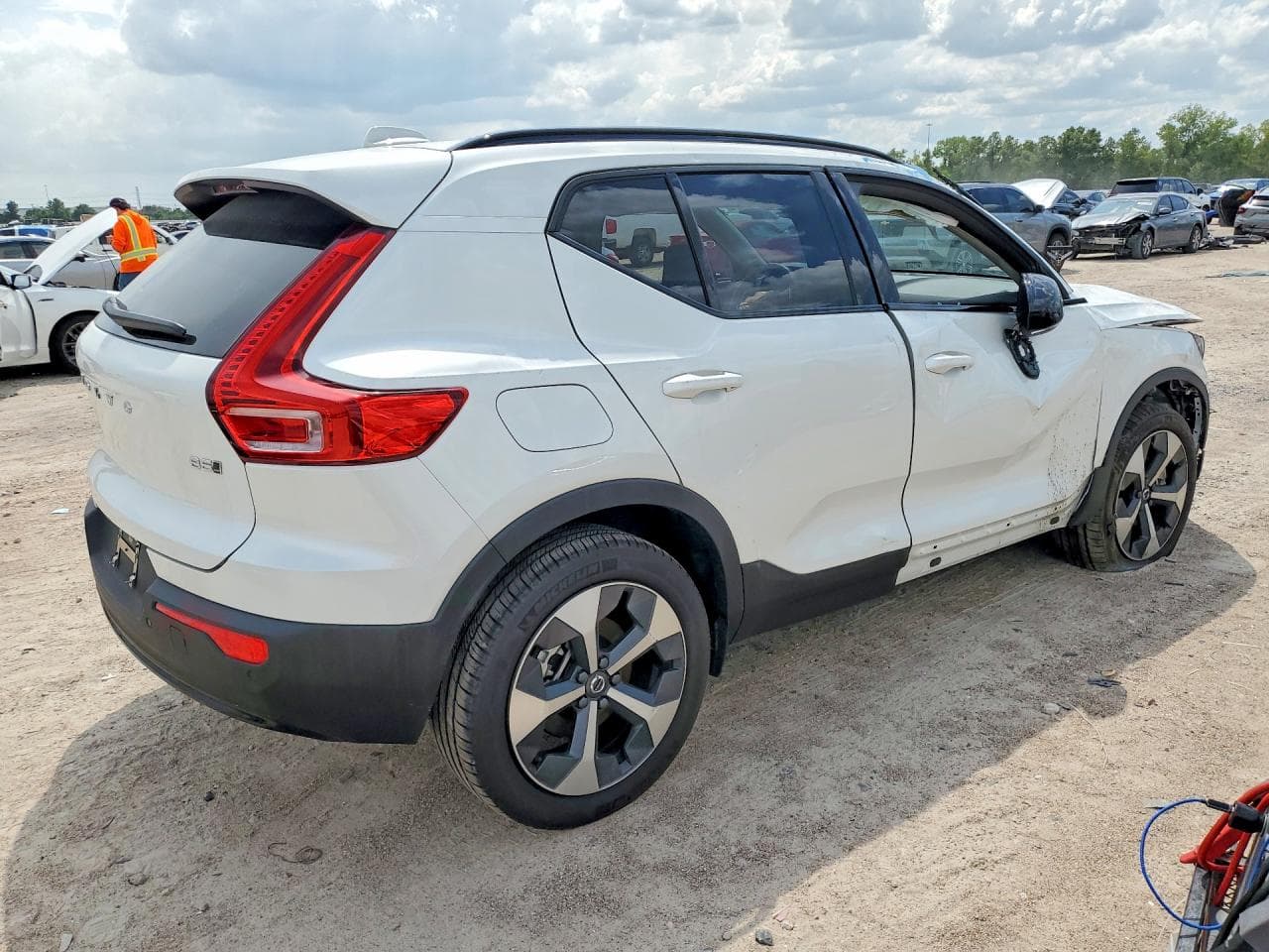 2026 Volvo Xc40 Plus - foto 3