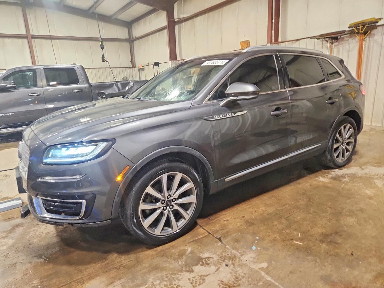 2019 Lincoln Nautilus Select
