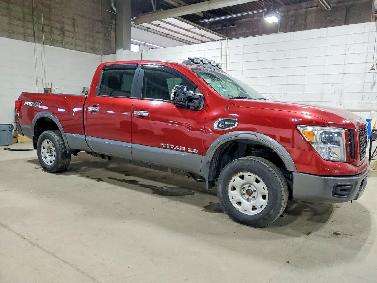 2017 Nissan Titan Xd Pro-4X - foto 4