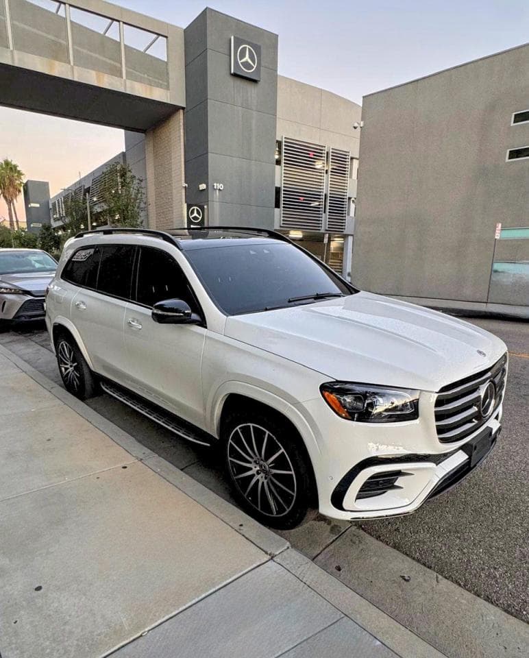 Mercedes-Benz GLS-klasse 2025 z USA