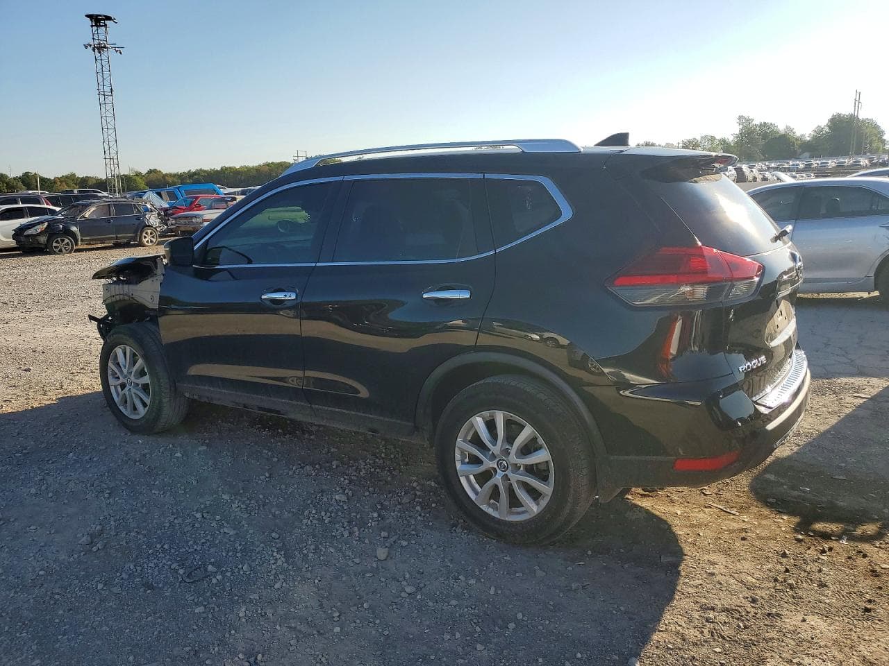 2017 Nissan Rogue Sv - foto 2
