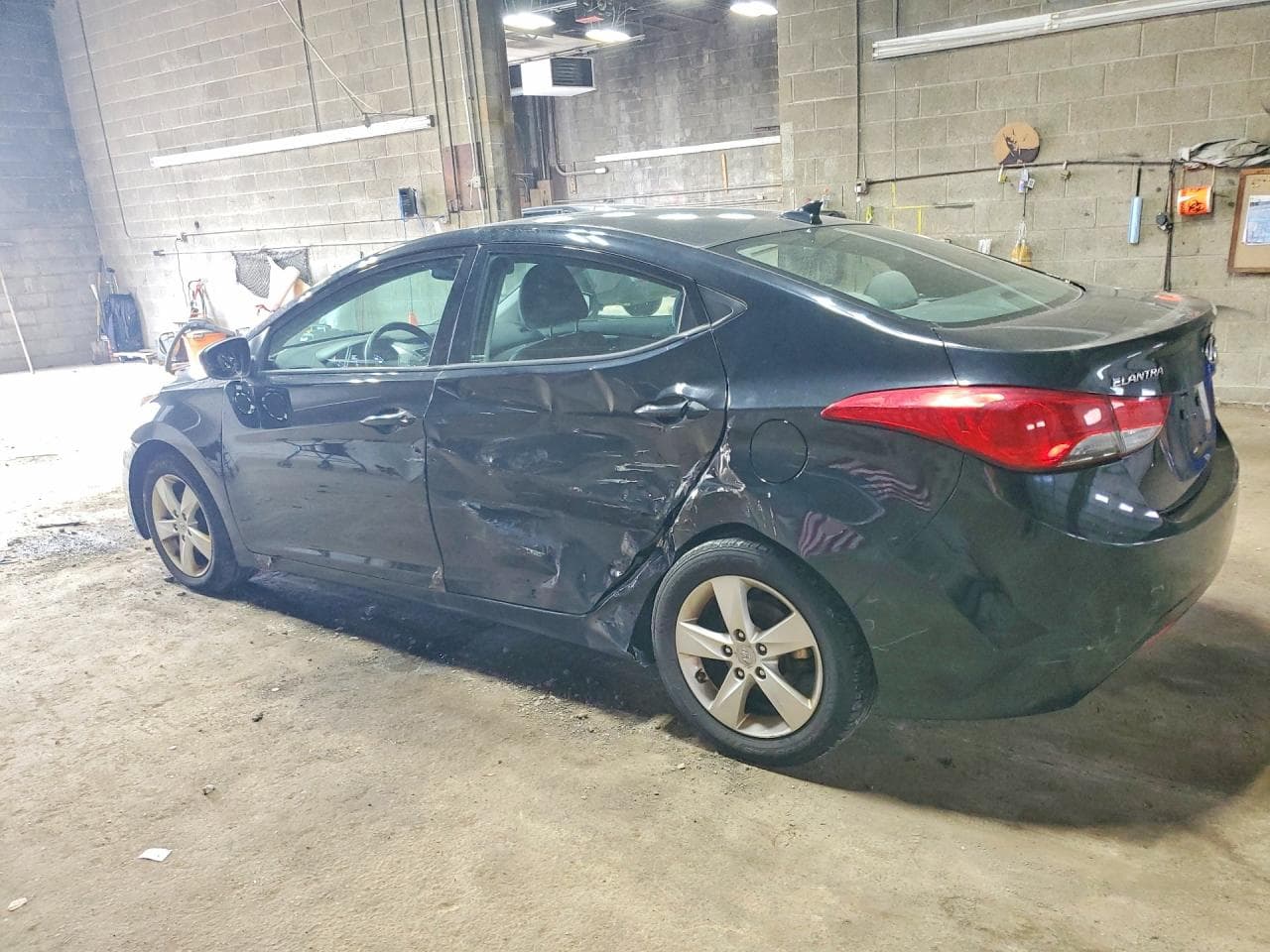 2013 Hyundai Elantra Gls - foto 2