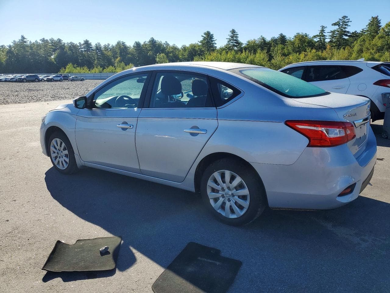 2017 Nissan Sentra S - foto 2