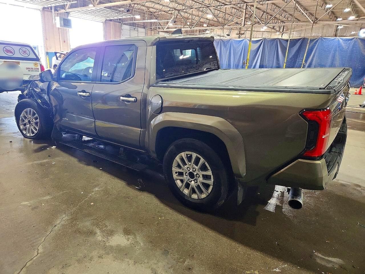 2025 Toyota Tacoma Limited Hv - foto 2