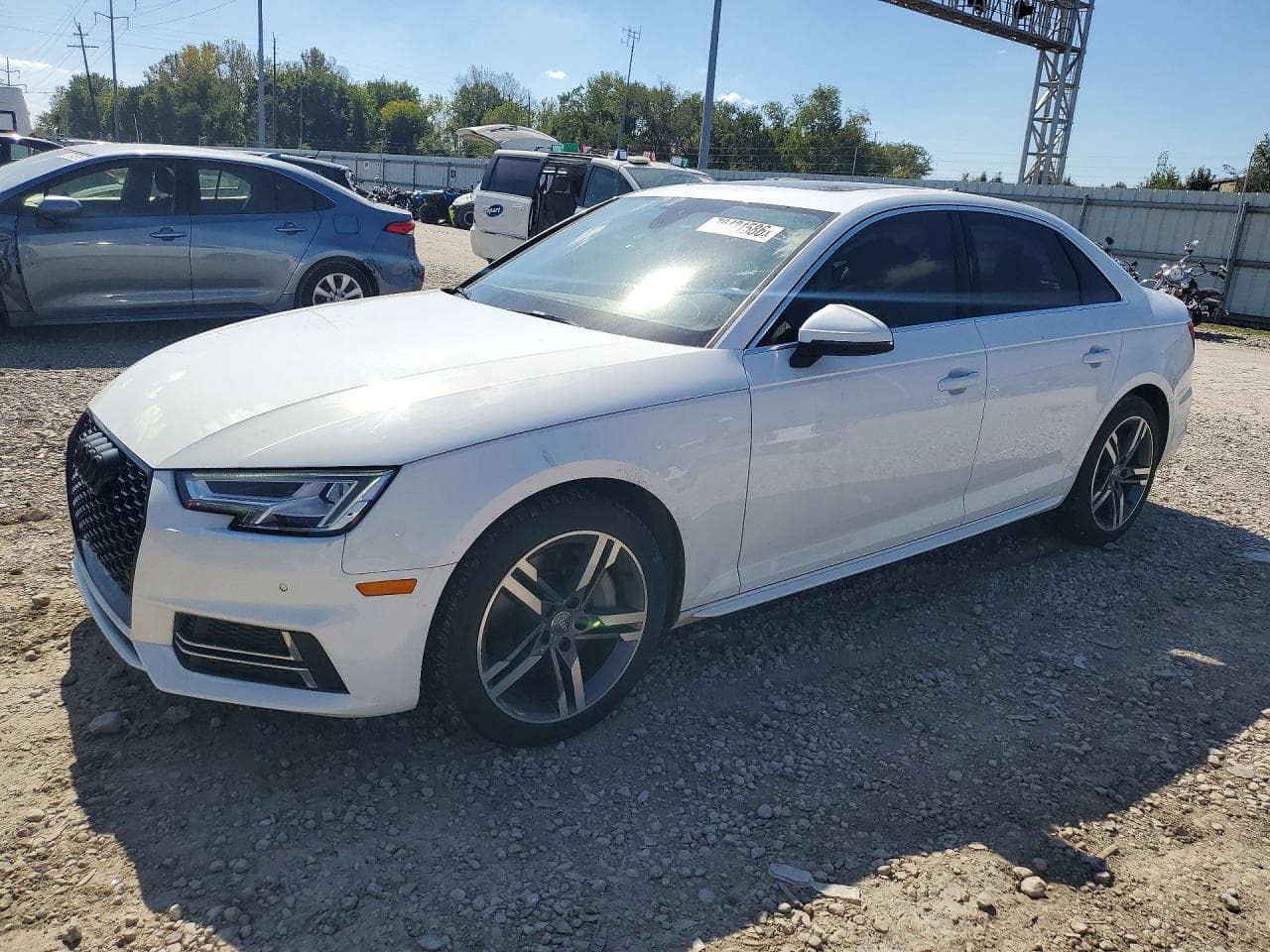 Audi A4 2017 z USA