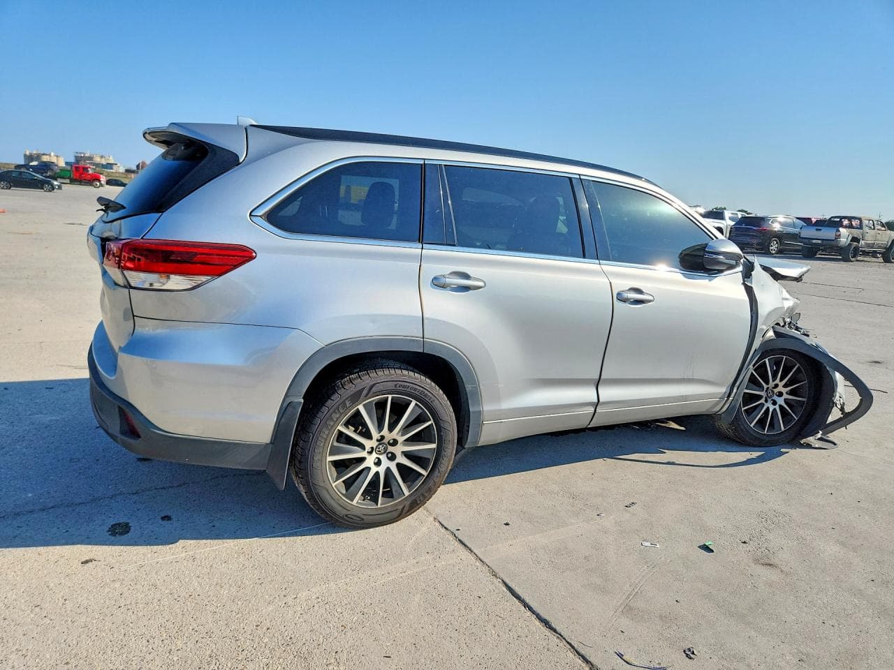 2017 Toyota Highlander Se - foto 3