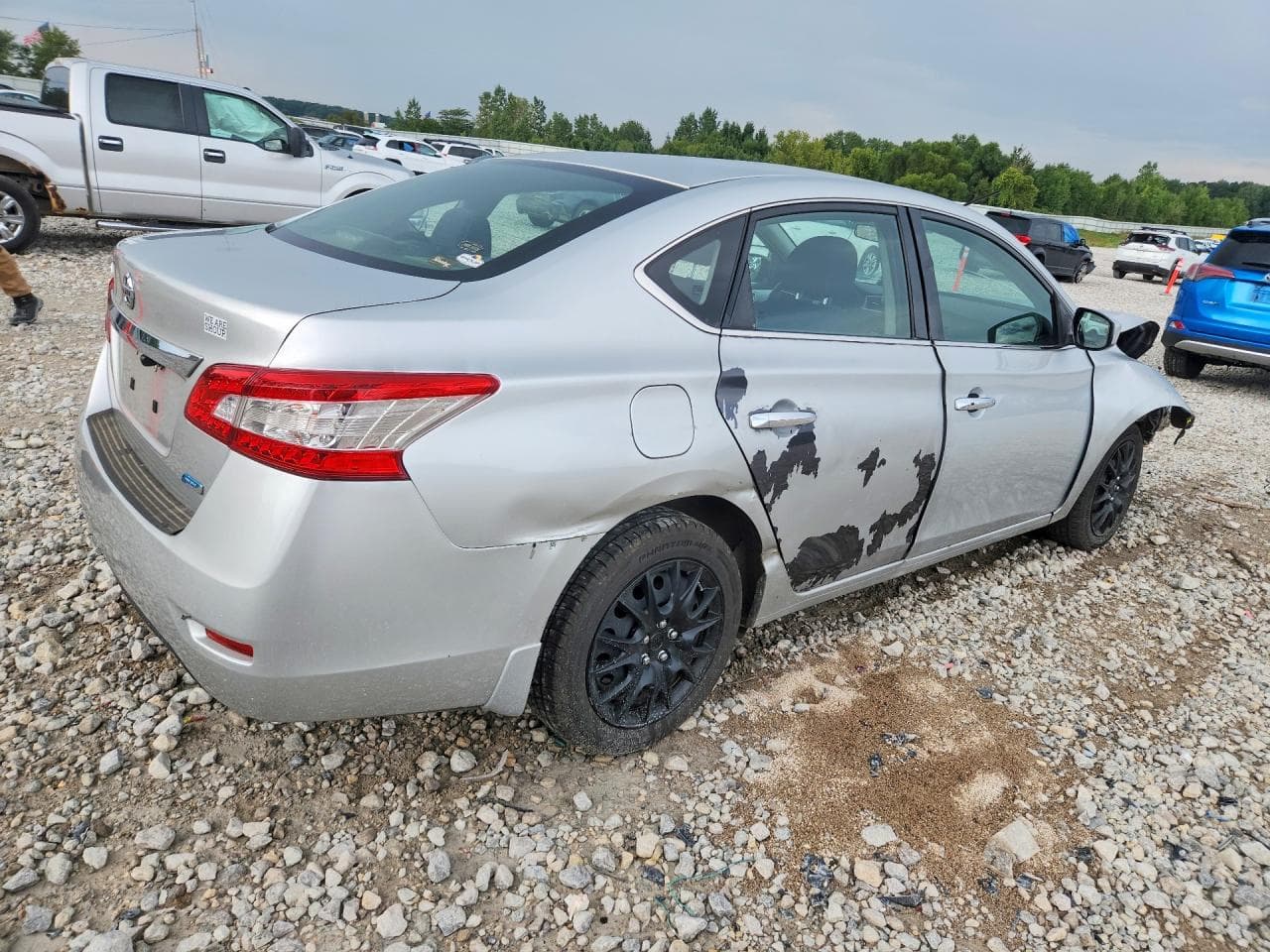 2014 Nissan Sentra S - foto 3