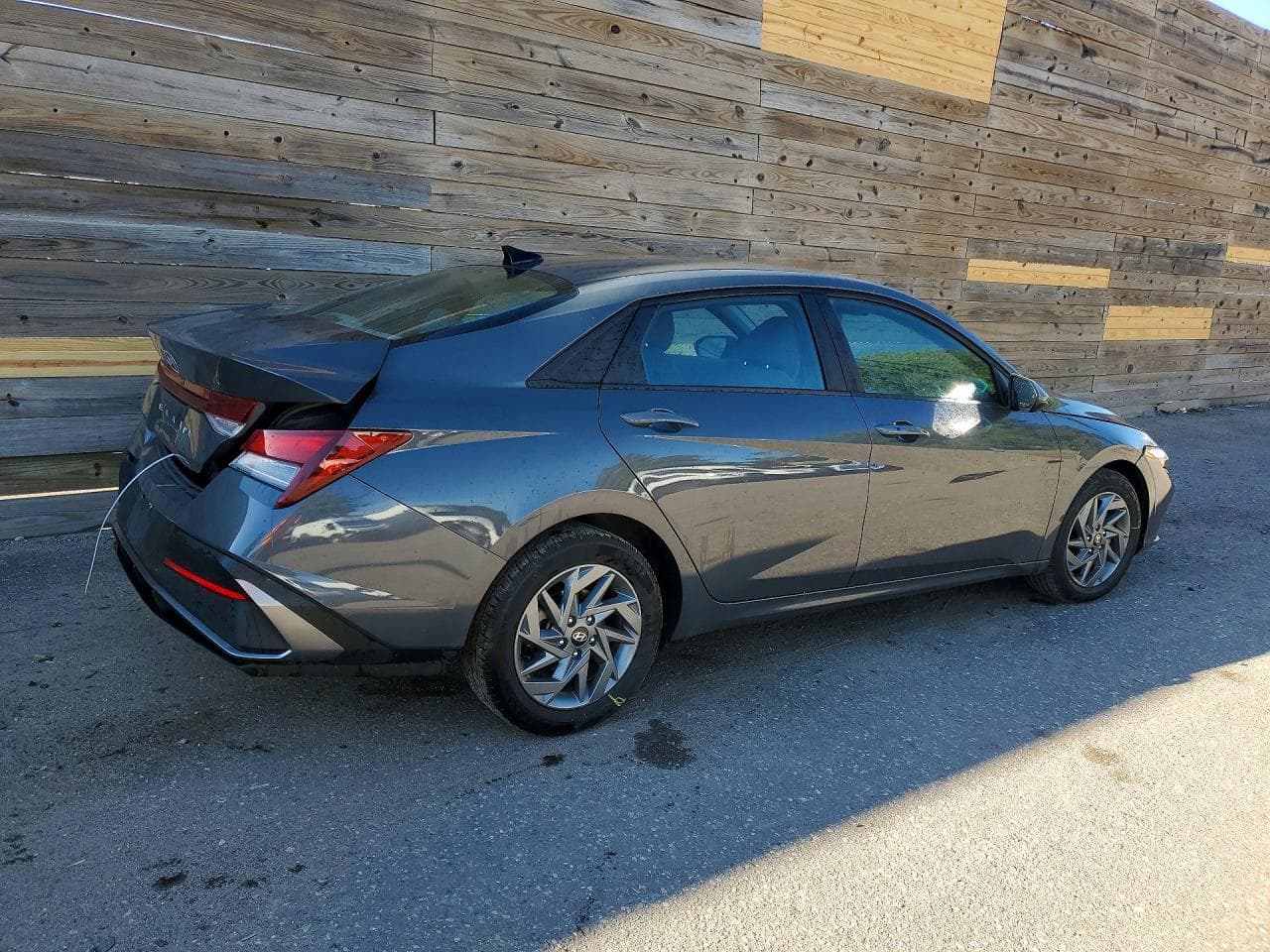 2024 Hyundai Elantra Sel - foto 3