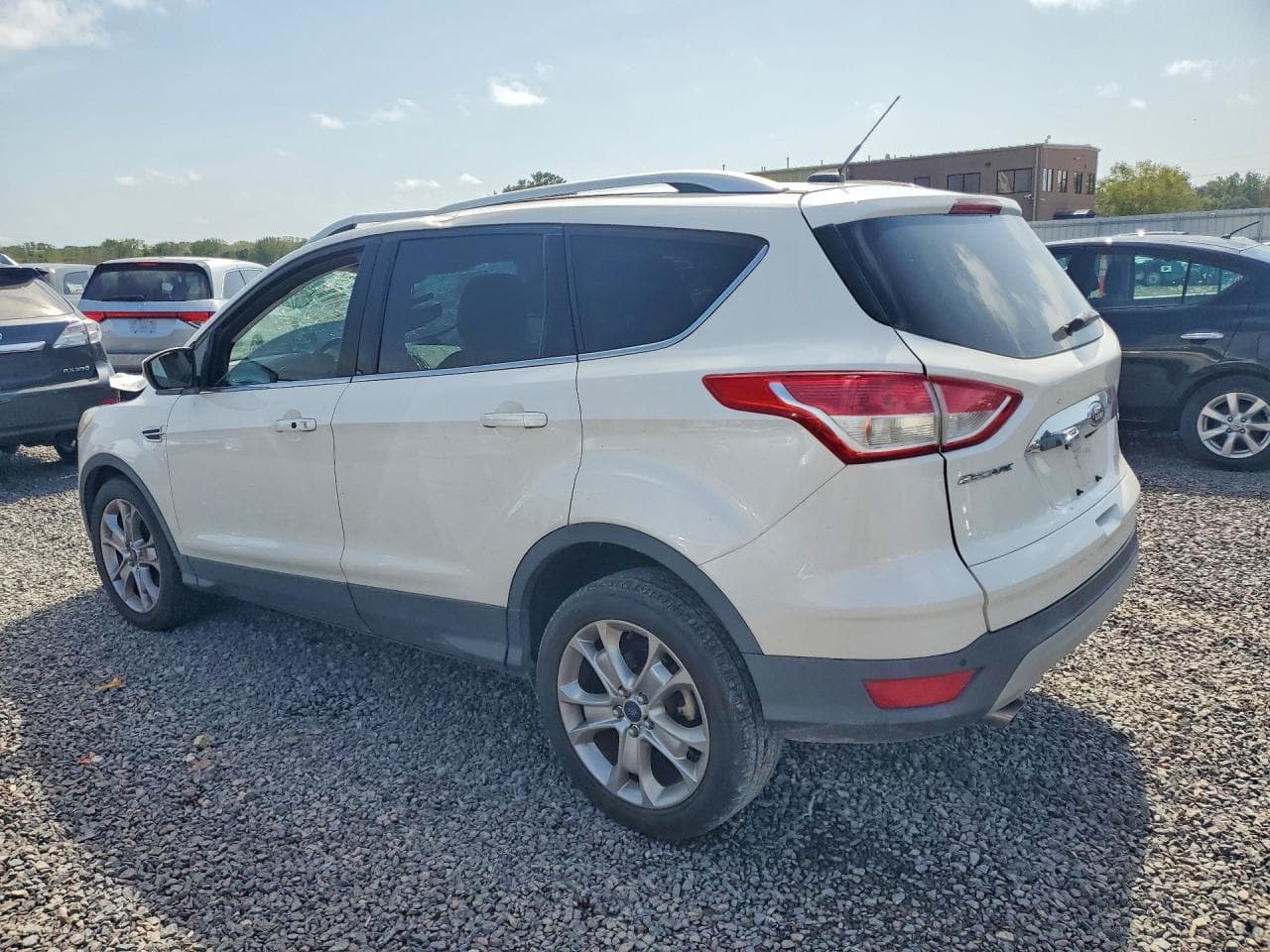 2014 Ford Escape Titanium - foto 2