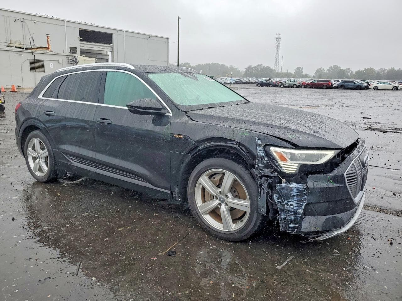 2019 Audi E-Tron Premium Plus - foto 4